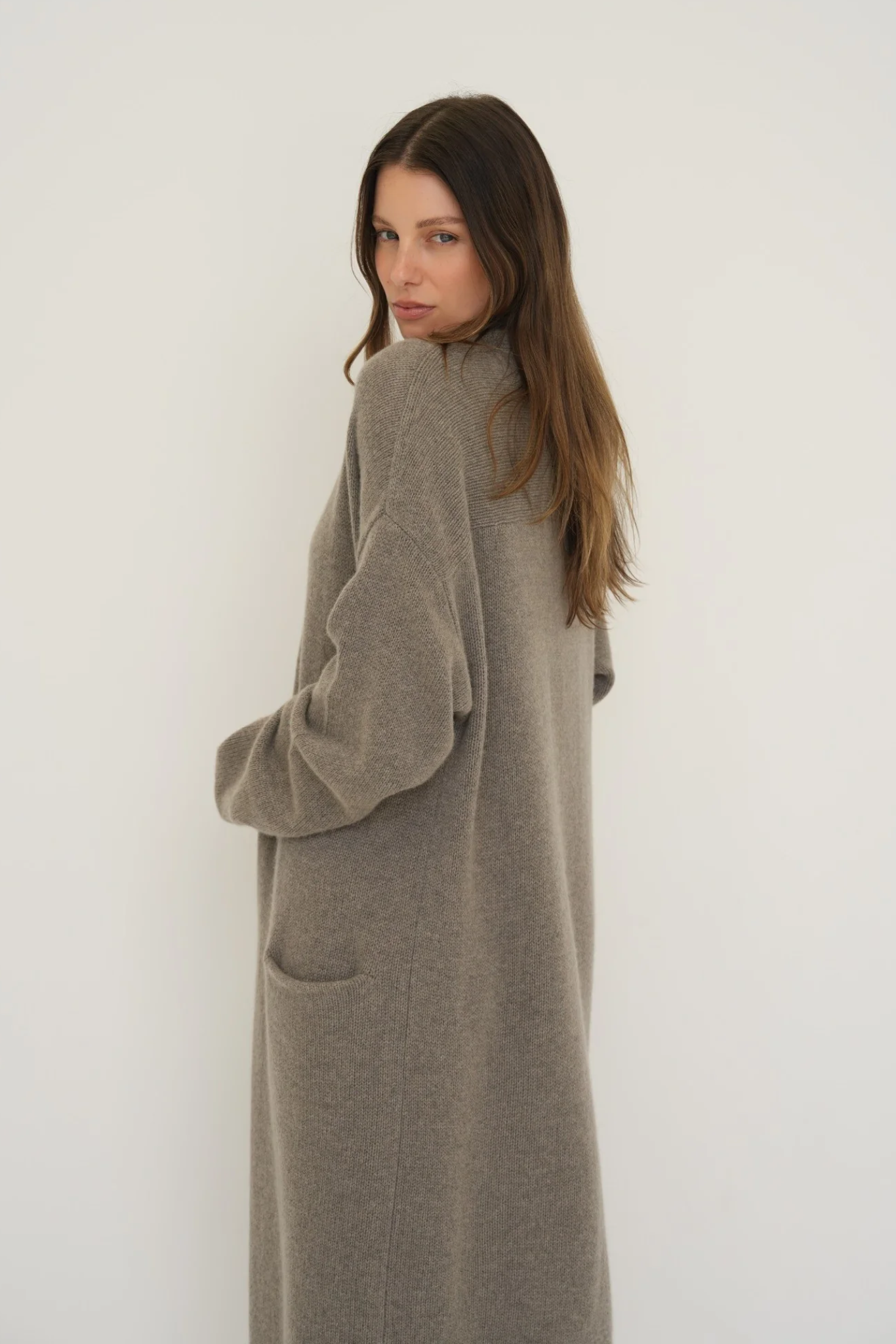 Cashmere Wool Blend Cardigan – AOCO
