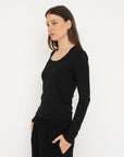 Long Sleeve Fitted Scoop Neck Top - Black